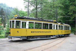 TW 5 Einfahrt ins Depot