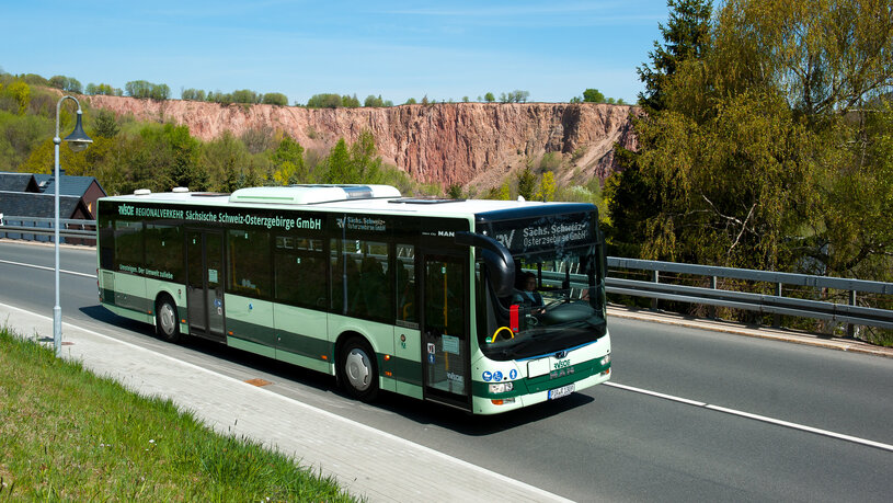 Bus vor Pinge Altenberg