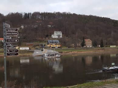 Fährschiff in Königstein