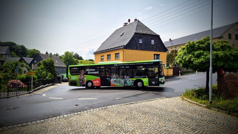 Bus