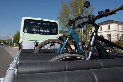 Fahrradbus von hinten