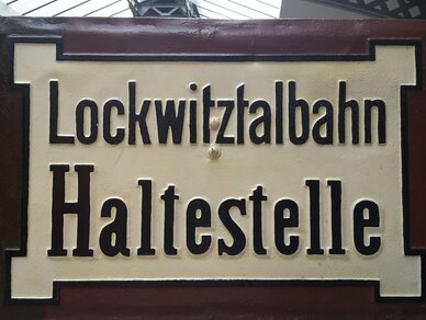 altes Schild Lockwitztalbahn Haltestelle