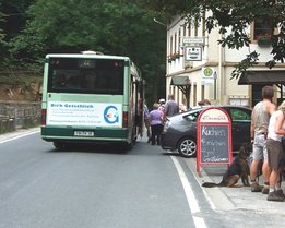 Bus an der Felsenmühle