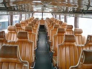 Oldtimerbus Fleischer bei der Rekonstruktion